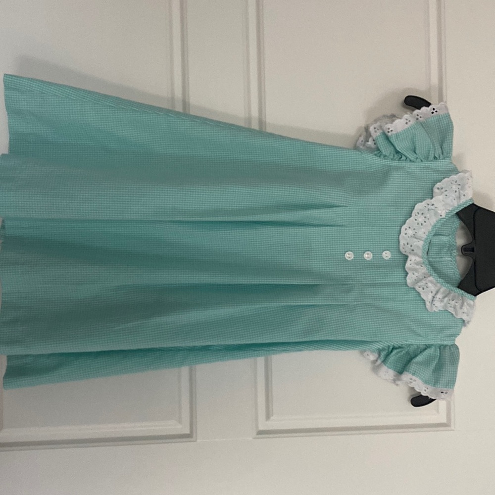 Timeless green and white gingham dress by Shrimp and Grits kids.